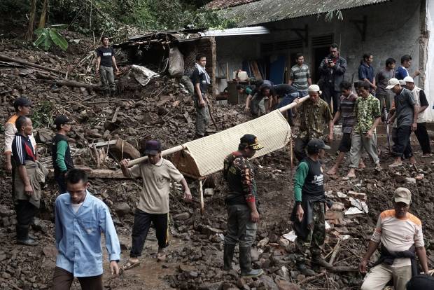 Banjir dan Longsor di Jawa Tengah, Puluhan Orang Tewas